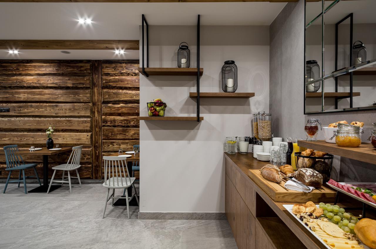 Biala Owca Bed & Breakfast Zakopane Luaran gambar The breakfast room at the hotel
